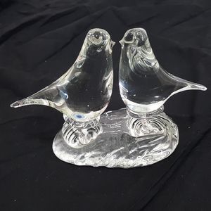 Clear Crystal Glass Kissing Dove Love Birds Figure